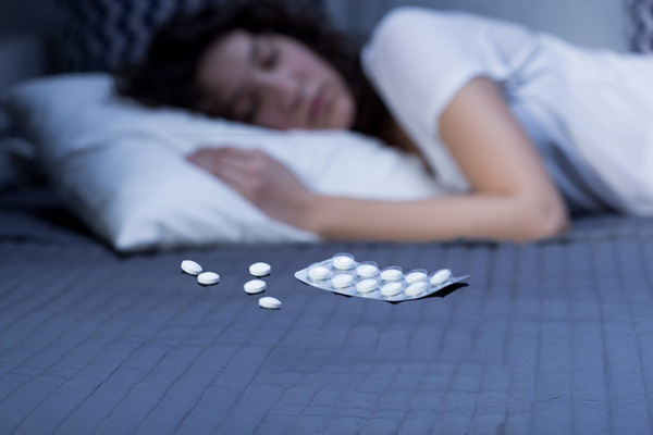 Tất cả các loại thuốc ngủ đều gây ra tác dụng phụ (Ảnh minh họa)